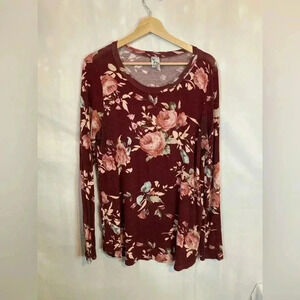 Brenda’s‎ long sleeve top